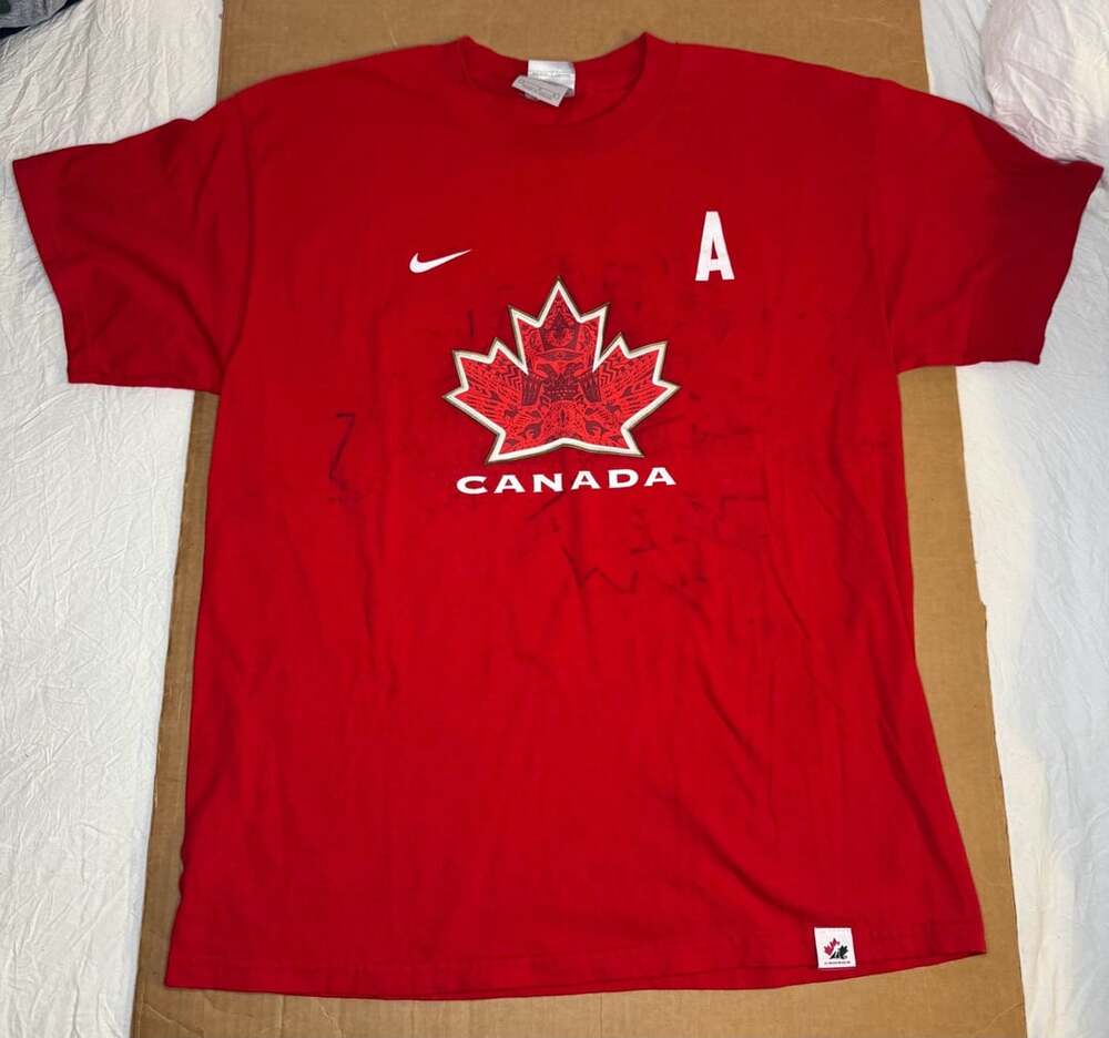 Nike Canada Hockey T Shirt Red Size XL